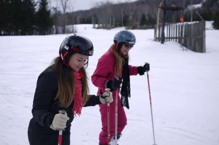 Why Do Ski Resorts With Snow Close Early?
