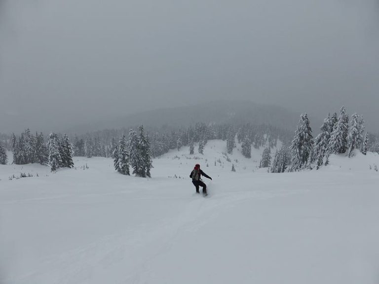 low visibility skiing