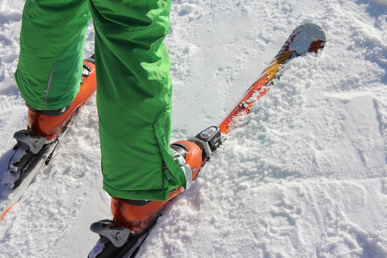ski snowboard