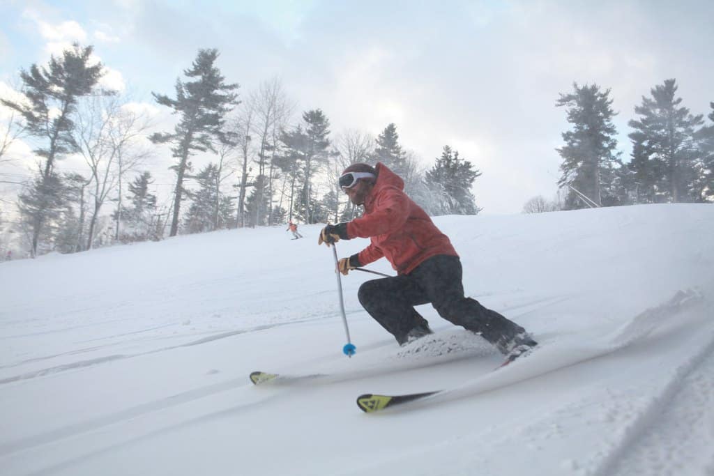 turning on skis