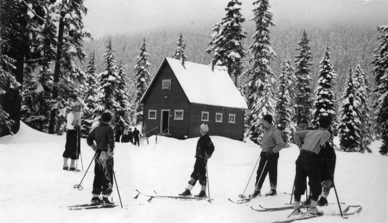 skiing history