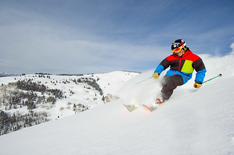 powder skiing