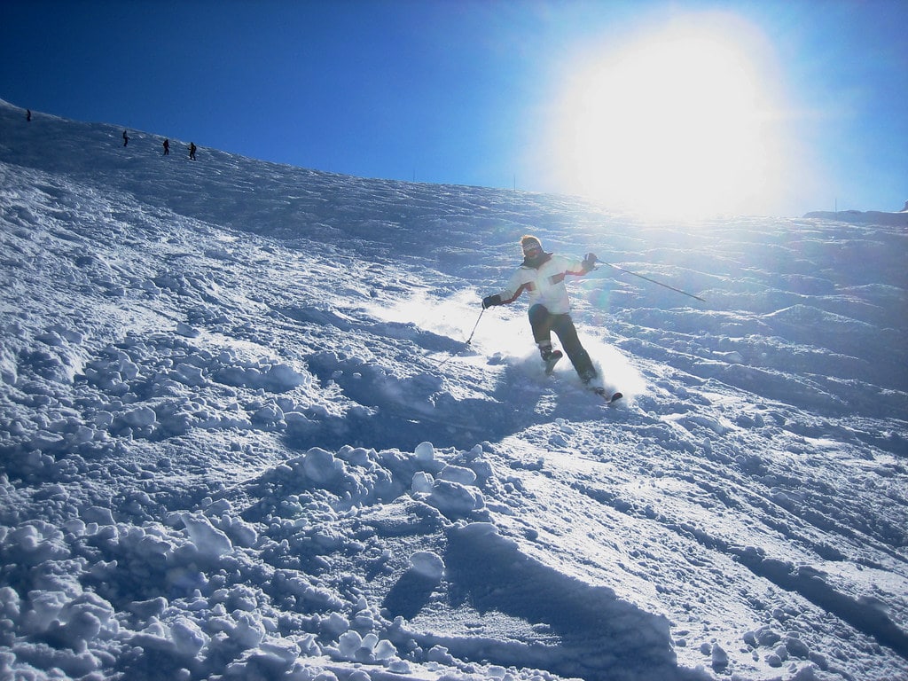 skiing
