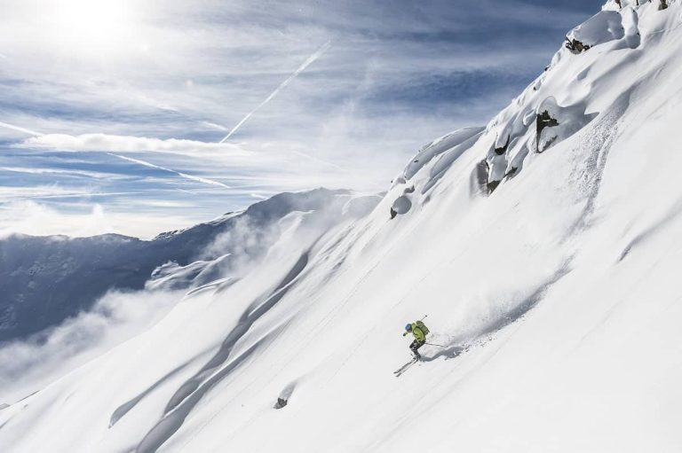 Free skiing downhill