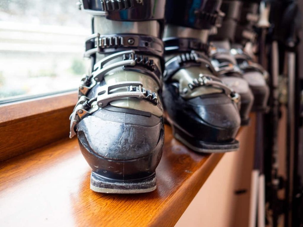 Ski-boots-rental