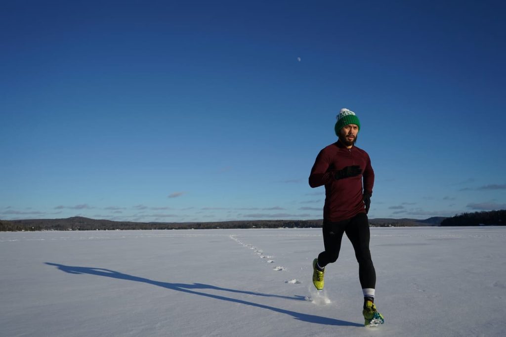 Jogging-in-the-Snow