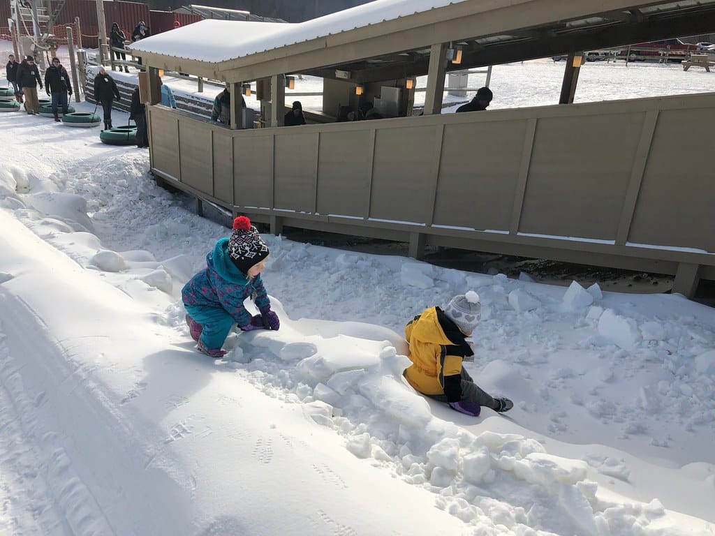 snow tube lift