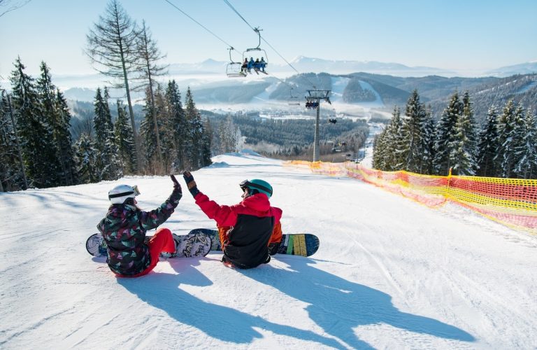 Snowboarder