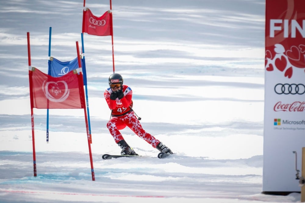 Alpine Skiing Giant Slalom