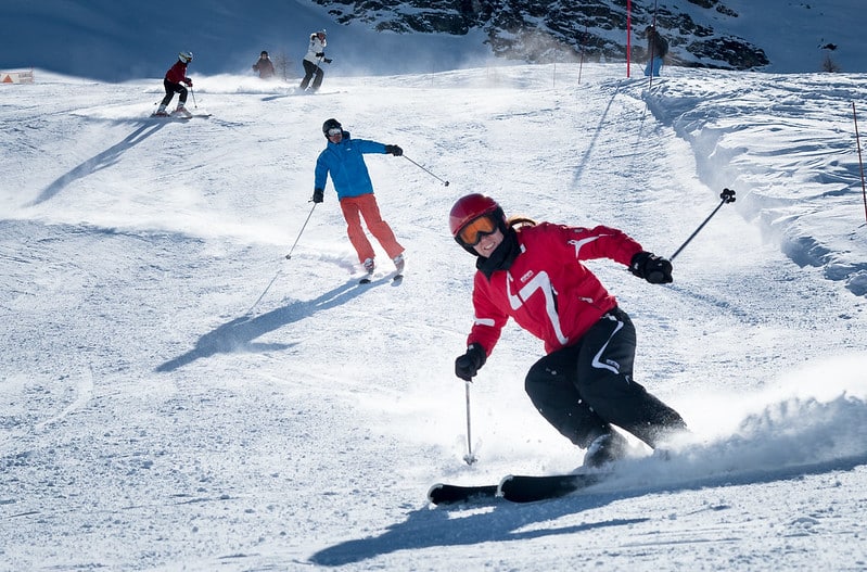 man happy skiing