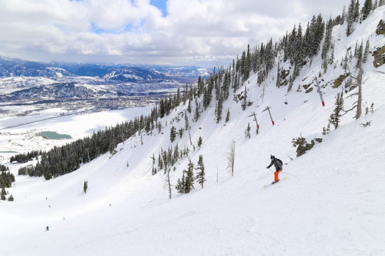 skiing in Jackson Hole Wyoming