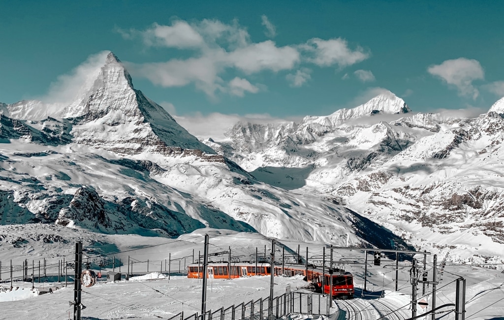 Ski in Switzerland