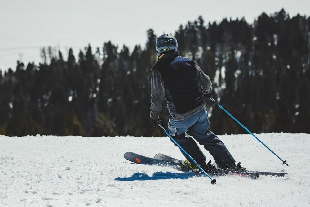 Solo Skiing