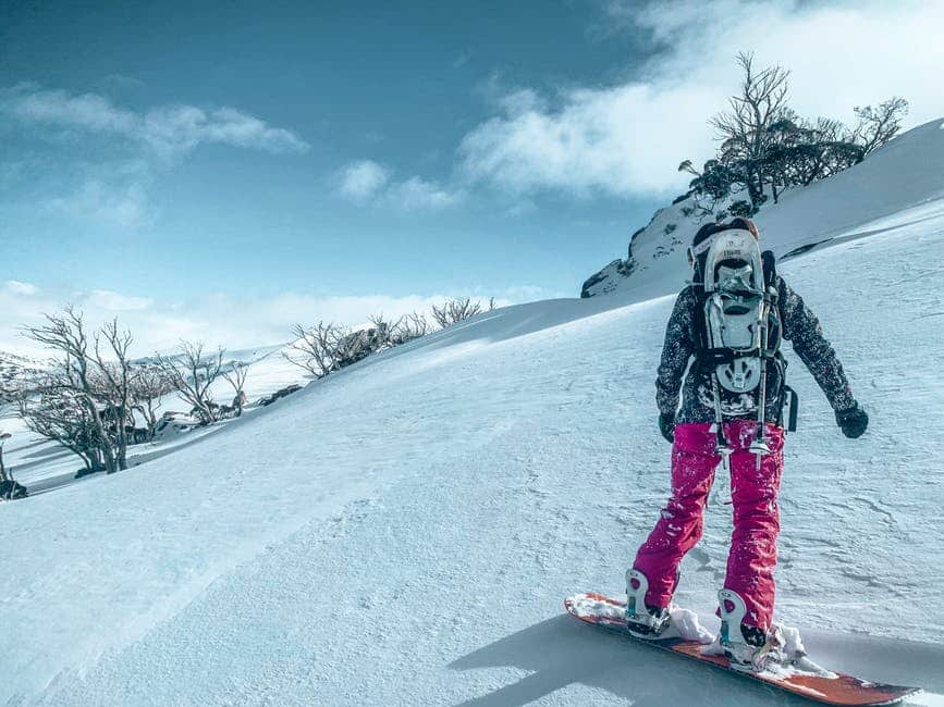 girl snowboarding