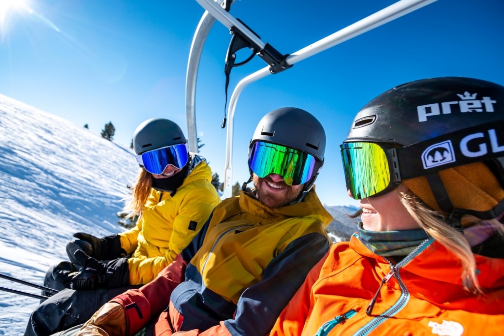 ski goggles wear