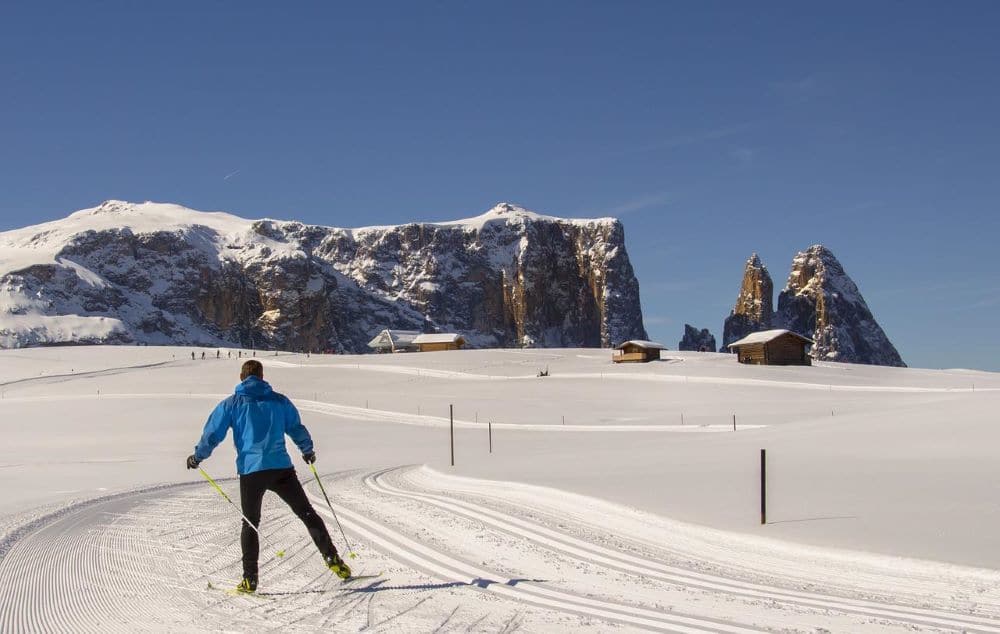 man cross country ski