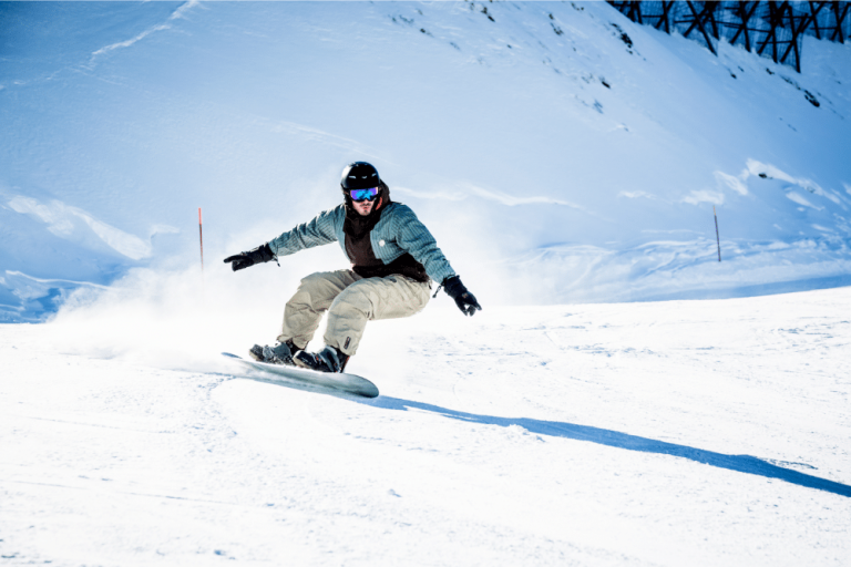 Snowboarder