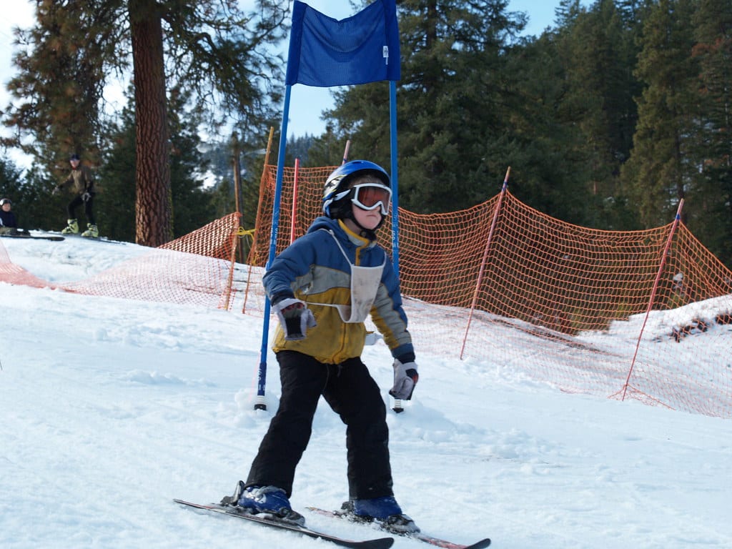 kids ski